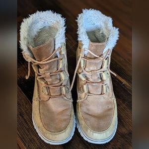 Women's light brown Sorel Boots with faux fur trim, Size 10